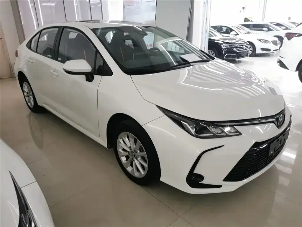 Toyota Corolla 2022 из CN, фото 10