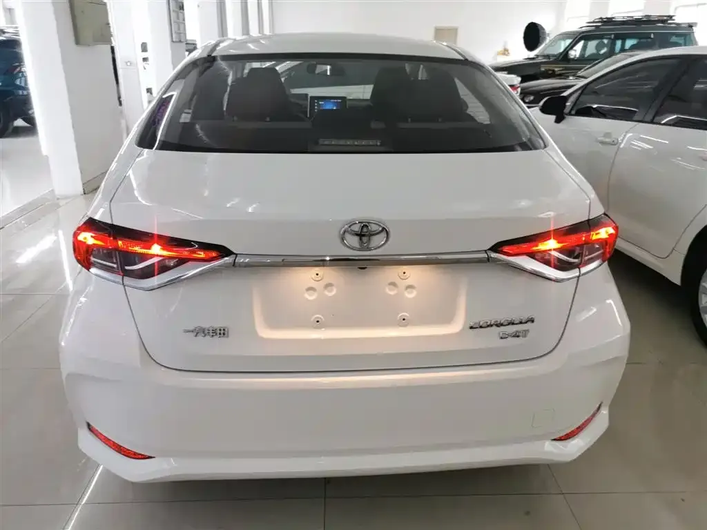 Toyota Corolla 2022 из CN, фото 2