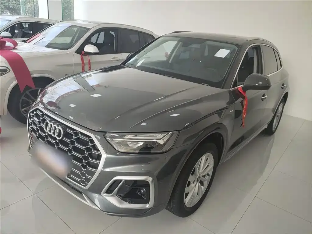 Audi Q5L 2021 из CN, фото 1