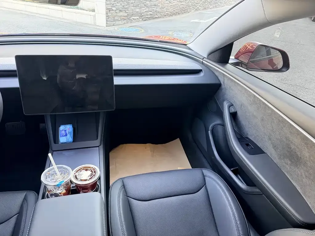 Tesla Model 3 2024 из CN, фото 7
