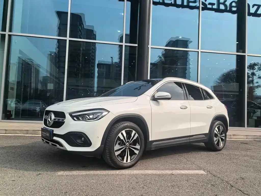 Mercedes-Benz GLA 2023 из CN, фото 1