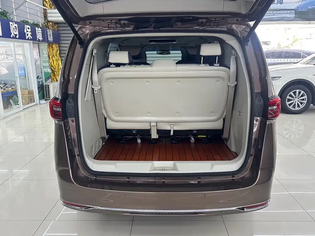 Buick GL8 2021 из CN, фото 6