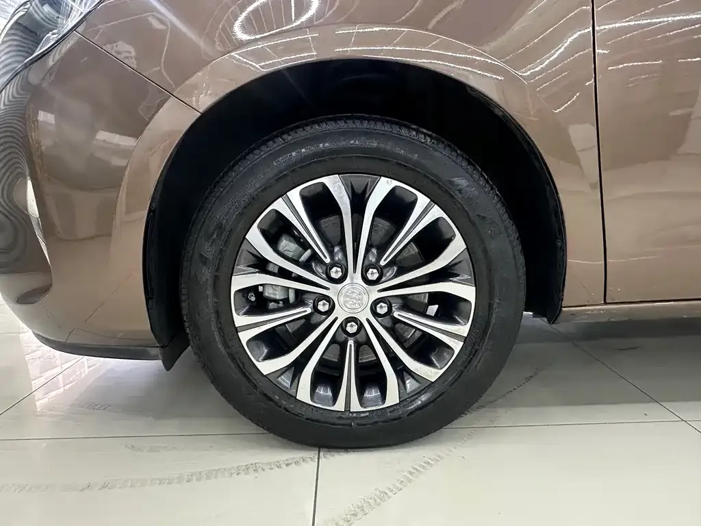 Buick GL8 2021 из CN, фото 8