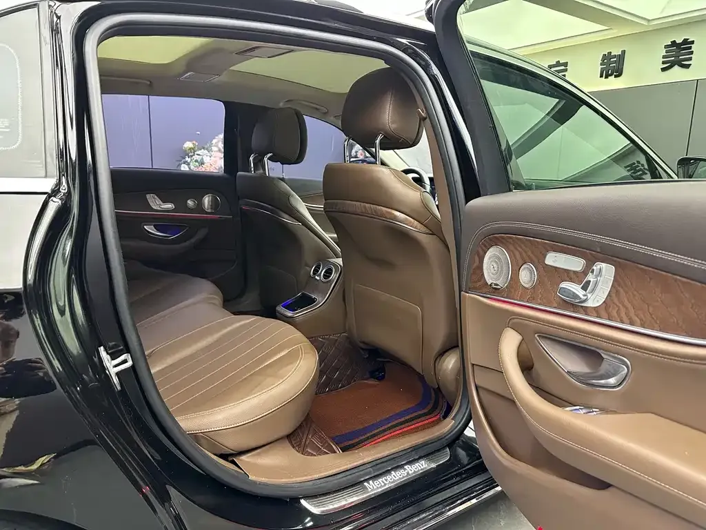 Mercedes-Benz E-Class 2023 из CN, фото 9