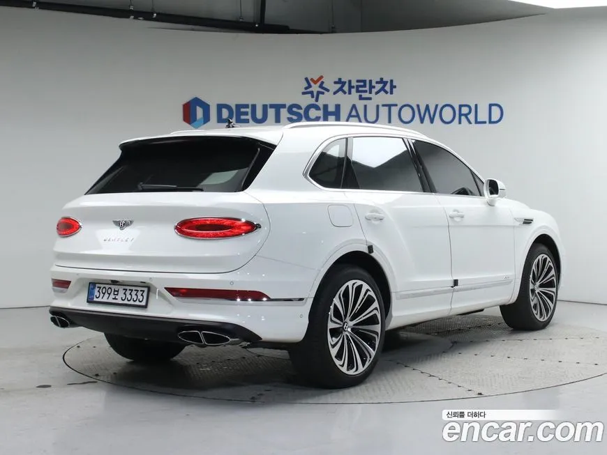 Bentley Bentayga 2023 из KR, фото 2