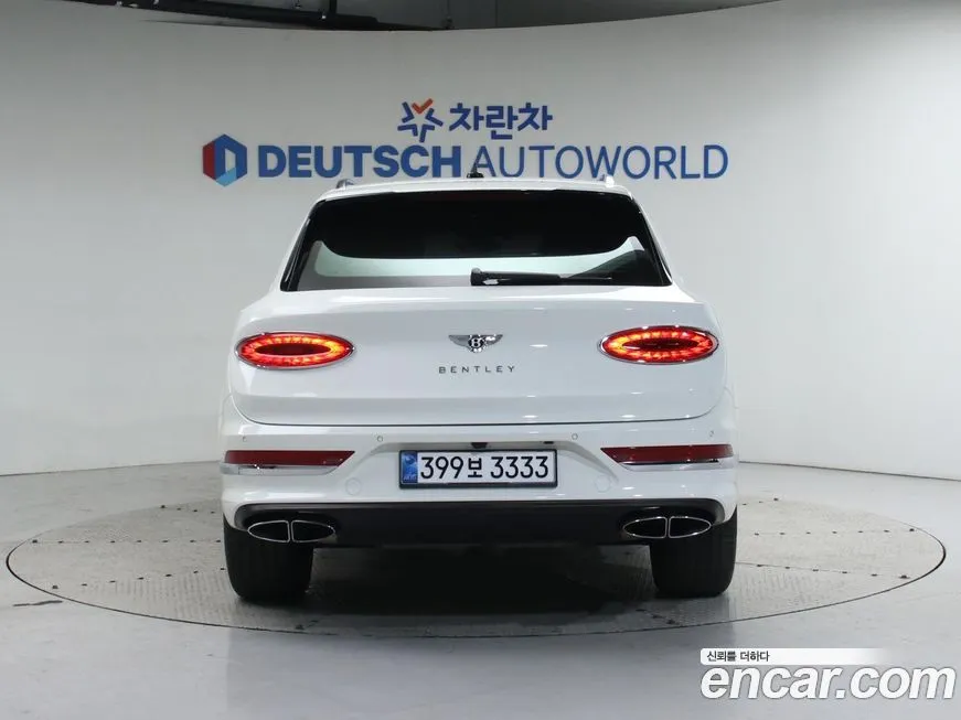 Bentley Bentayga 2023 из KR, фото 4