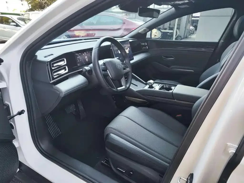 BYD Qin L 2025 из CN, фото 9