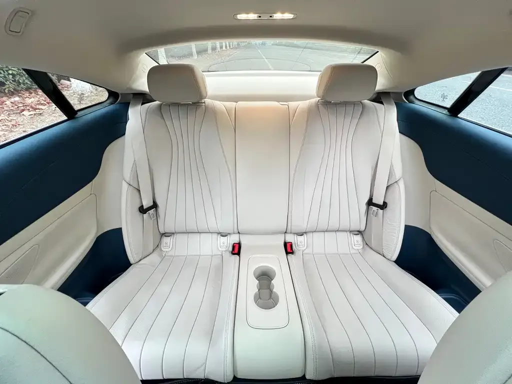 Mercedes-Benz E-Class (Import) 2023 из CN, фото 2