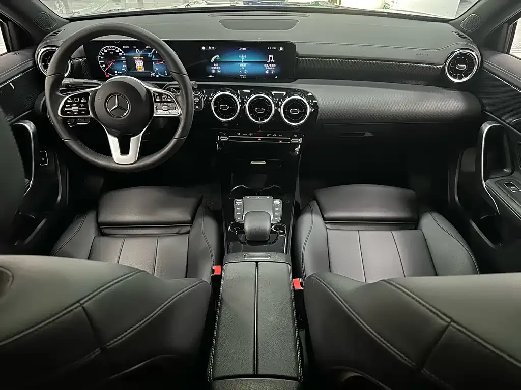 Mercedes-Benz A-Class 2021 из CN, фото 4