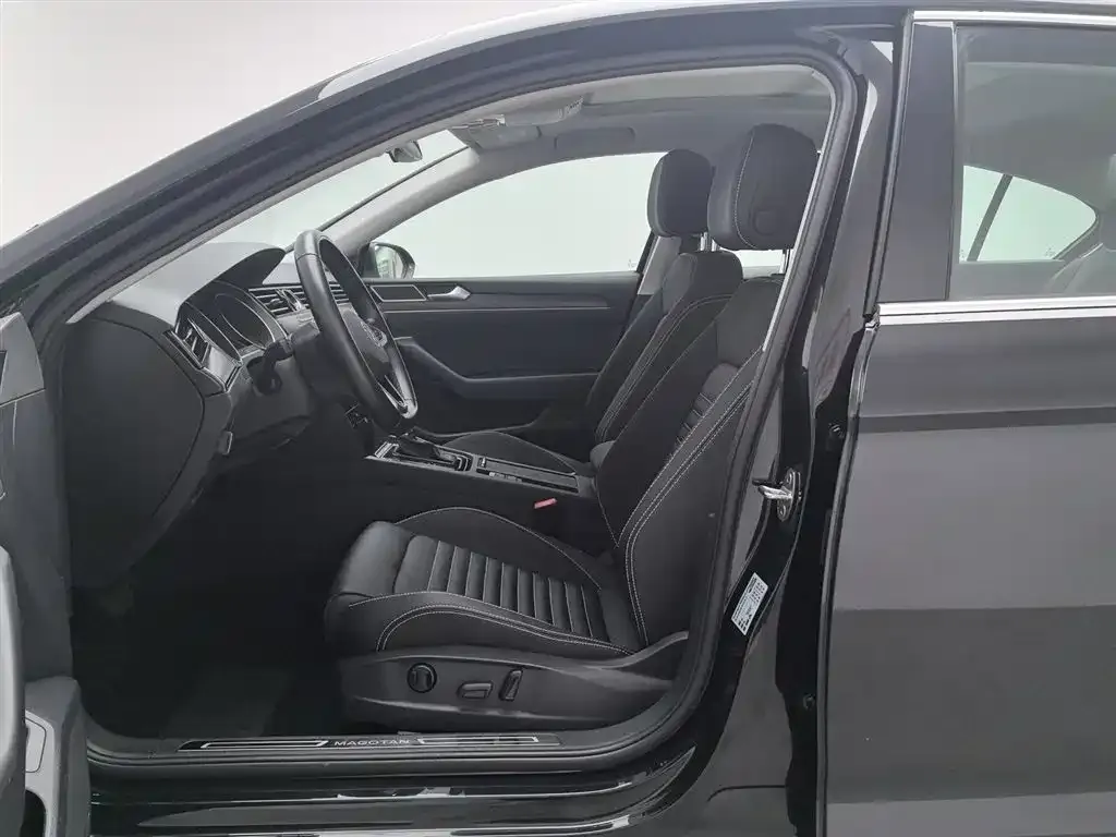 Volkswagen Magotan 2021 из CN, фото 10