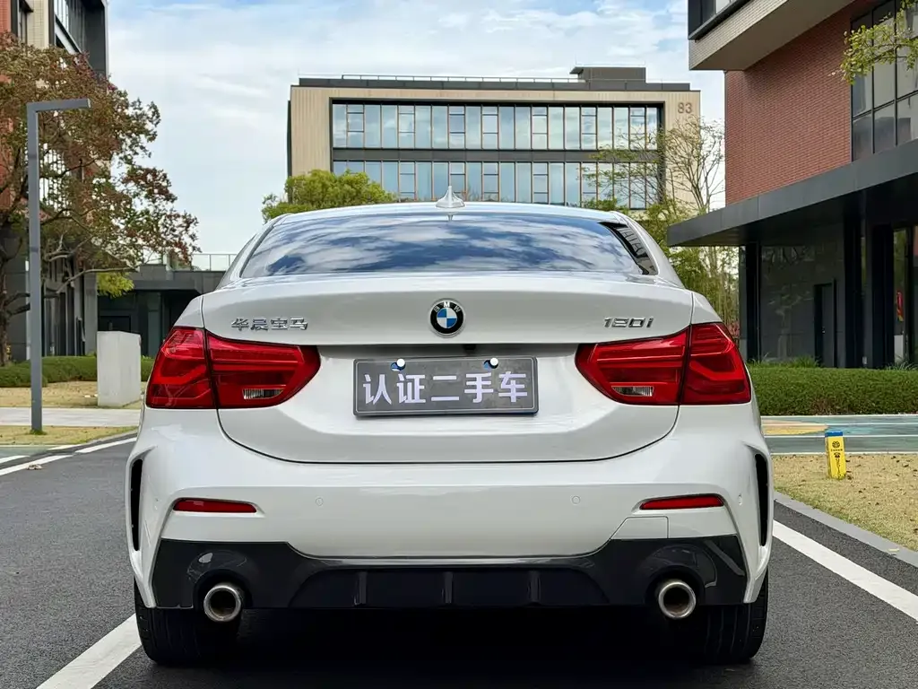 BMW 1 Series 2022 из CN, фото 7