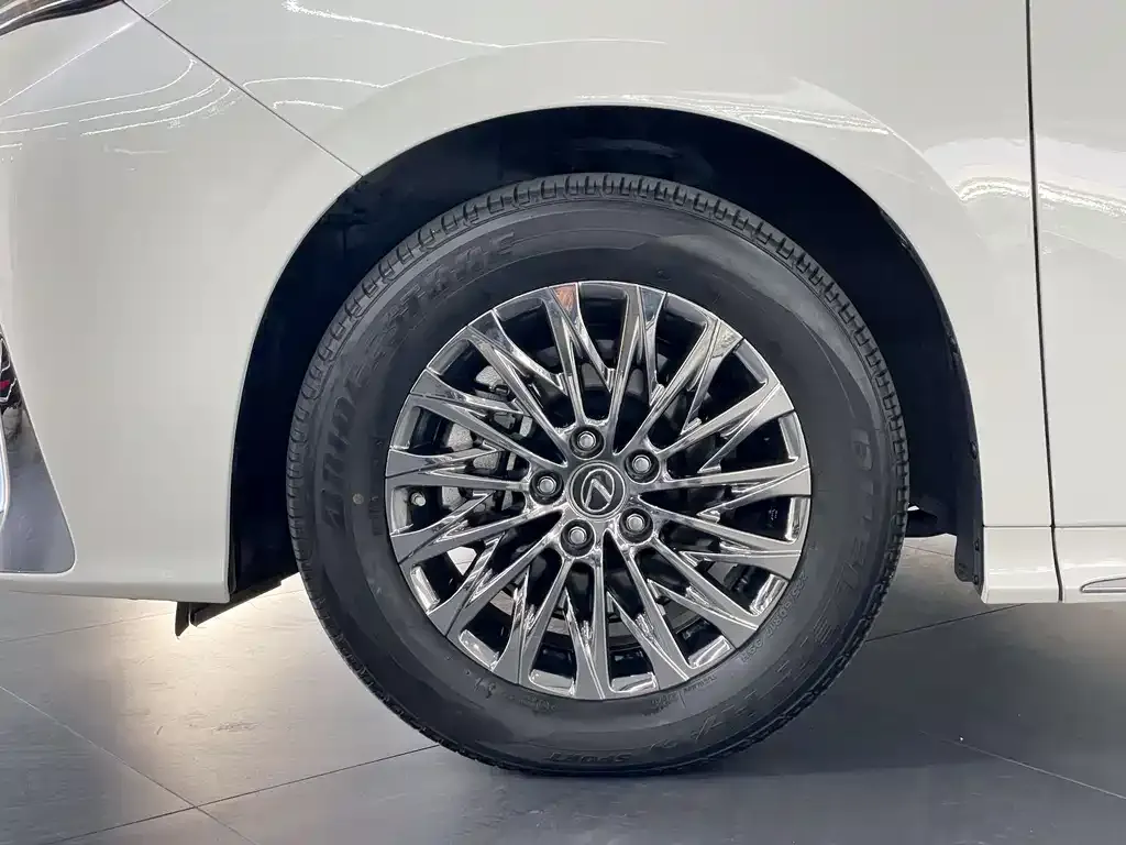 Lexus LM 2022 из CN, фото 4