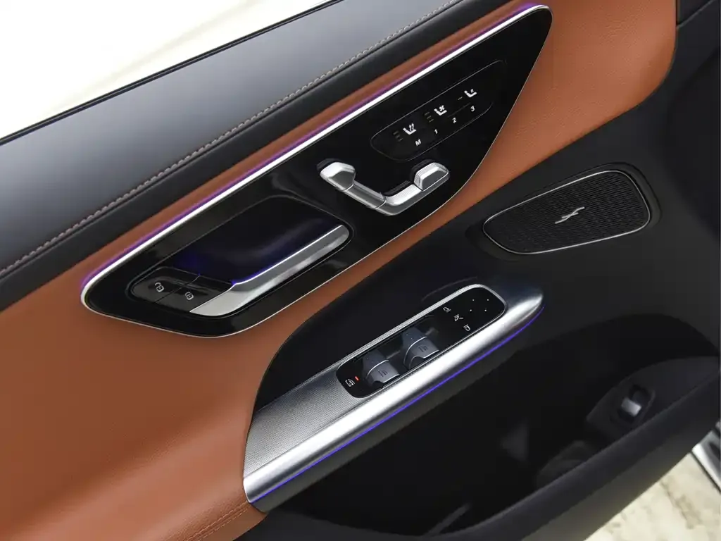 Mercedes-Benz GLC 2024 из CN, фото 3