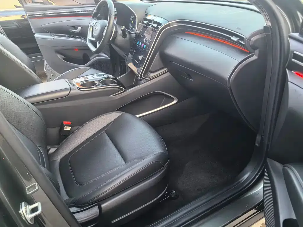 Hyundai Tucson 2023 из CN, фото 8