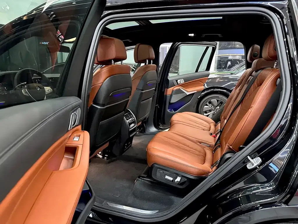 BMW X7 2021 из CN, фото 3