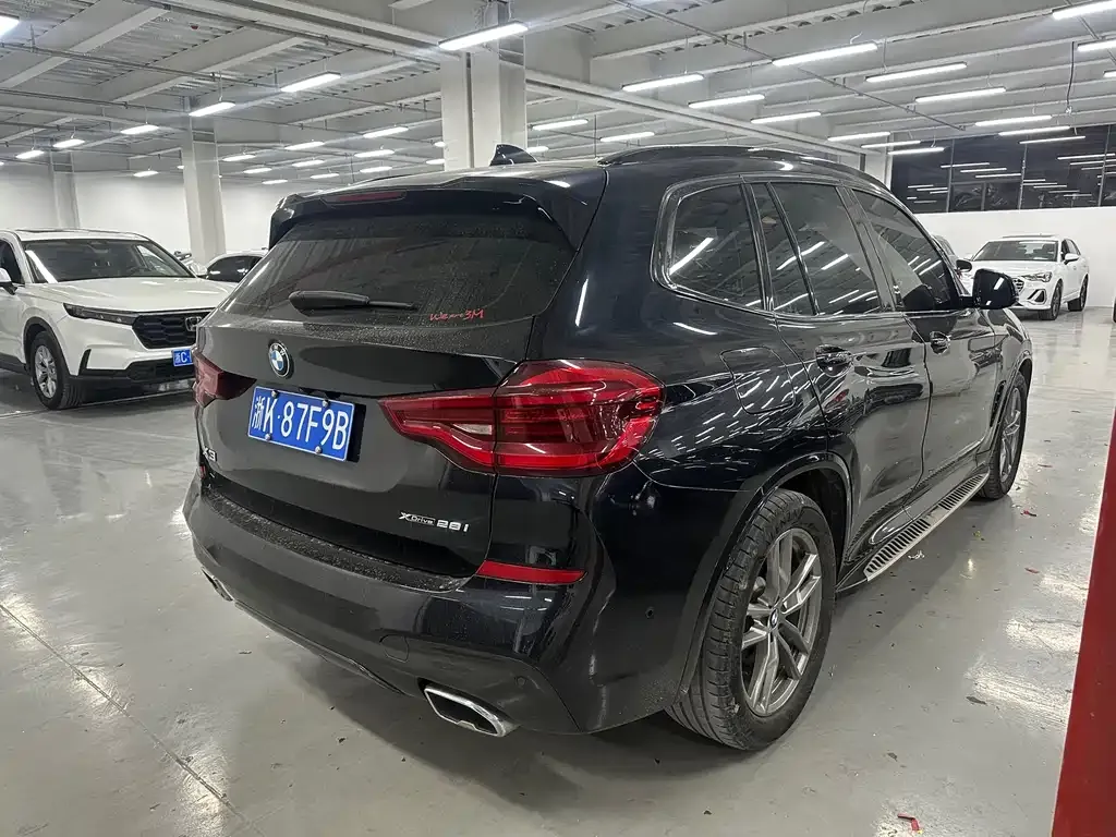 BMW X3 — фото 9