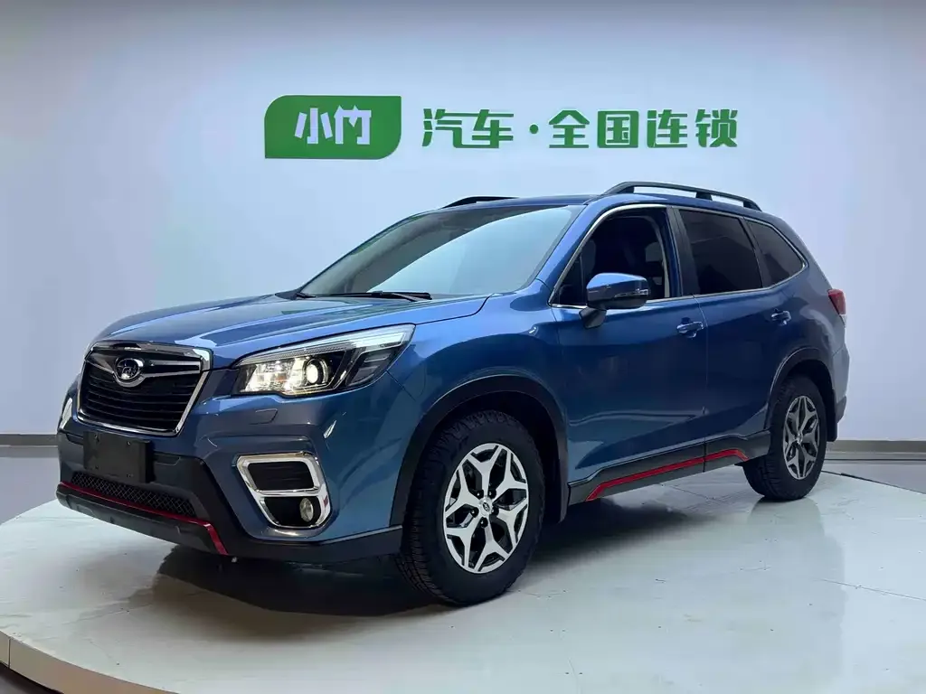 Subaru Forester — фото 1
