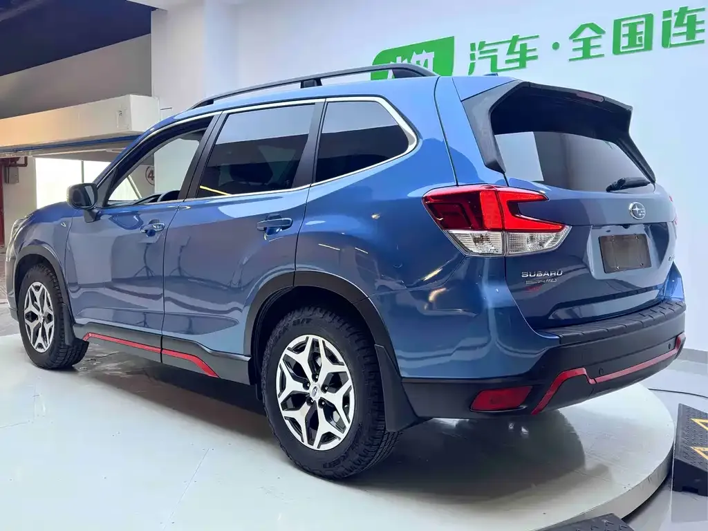 Subaru Forester — фото 6
