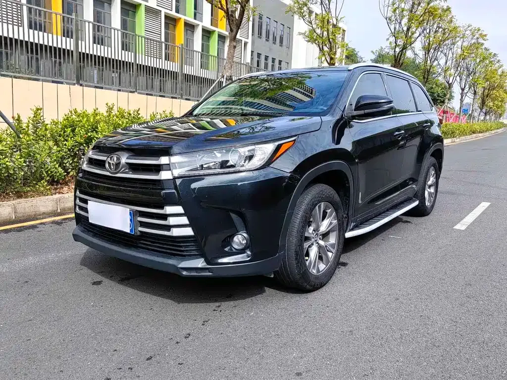 Toyota Highlander 2021 из CN, фото 1