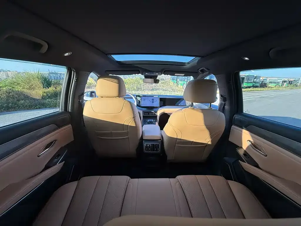 BYD L DM-i 2025 из CN, фото 6