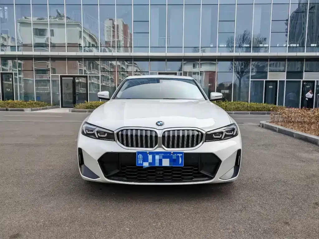 BMW 3 Series 2024 из CN, фото 9