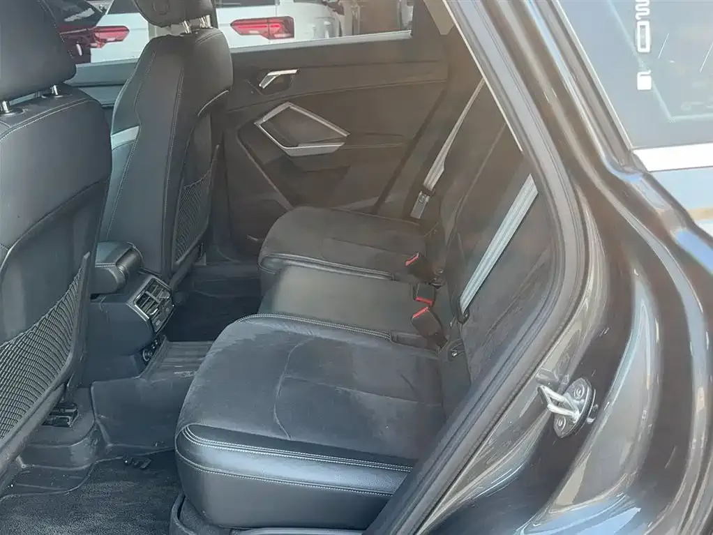 Audi Q3 2022 из CN, фото 9