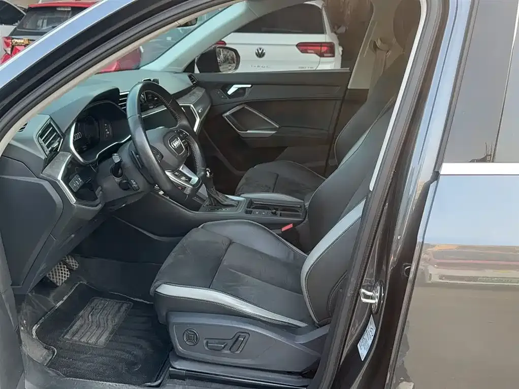 Audi Q3 2022 из CN, фото 10