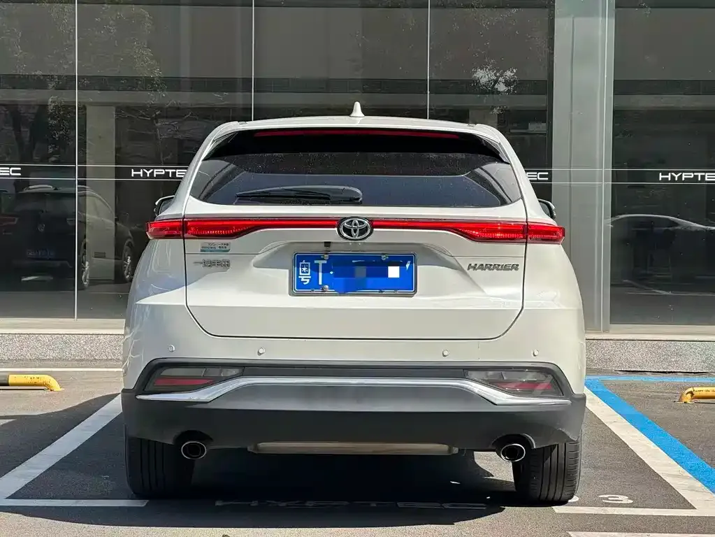 Toyota Harrier — фото 5