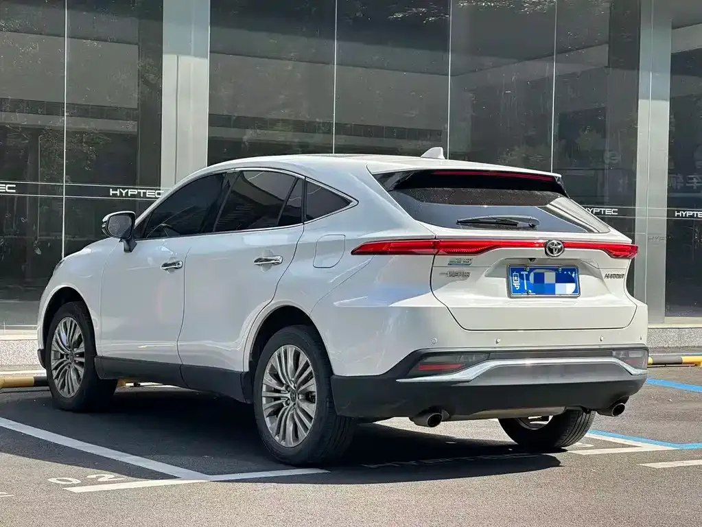 Toyota Harrier — фото 3