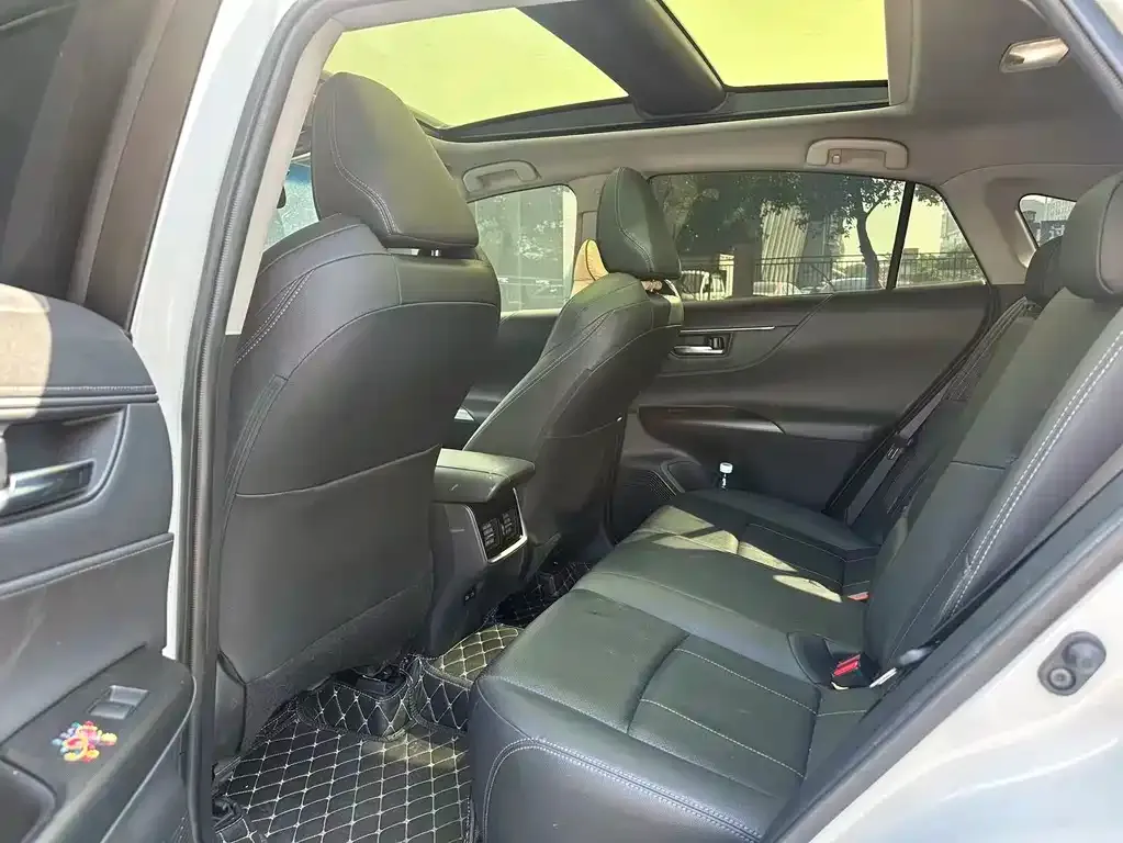 Toyota Harrier — фото 8
