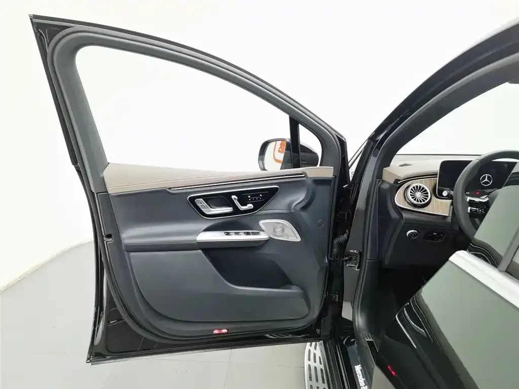 Mercedes-Benz EQE SUV 2024 из CN, фото 10