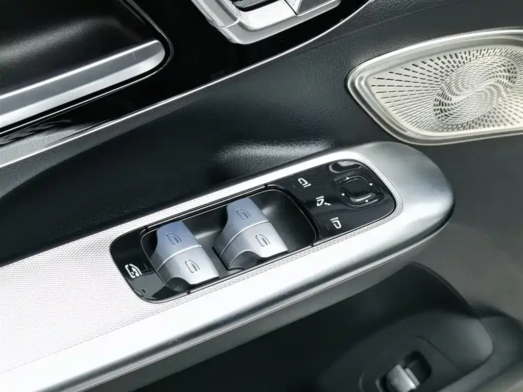 Mercedes-Benz EQE SUV 2024 из CN, фото 8