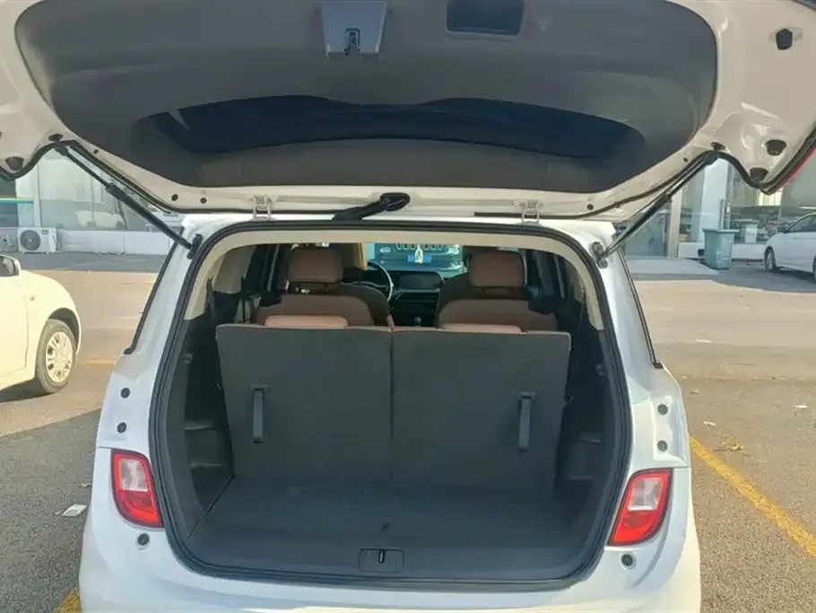 Buick GL6 2023 из CN, фото 4