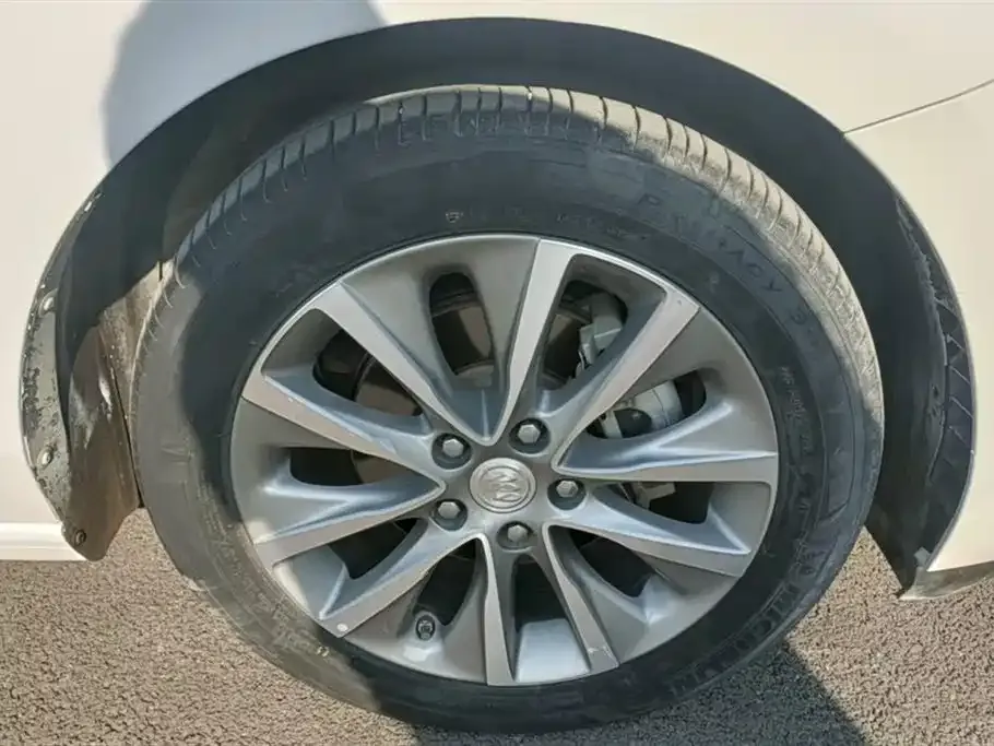 Buick GL6 2023 из CN, фото 6