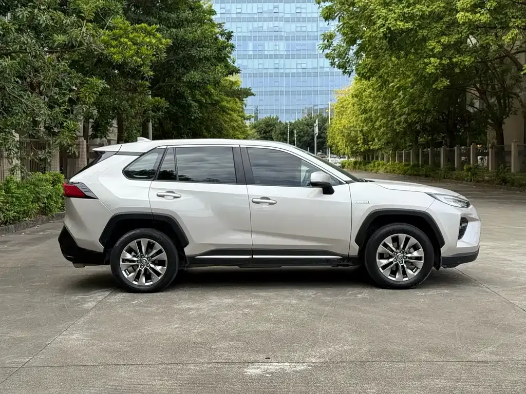 Toyota Wildlander New Energy 2021 из CN, фото 9
