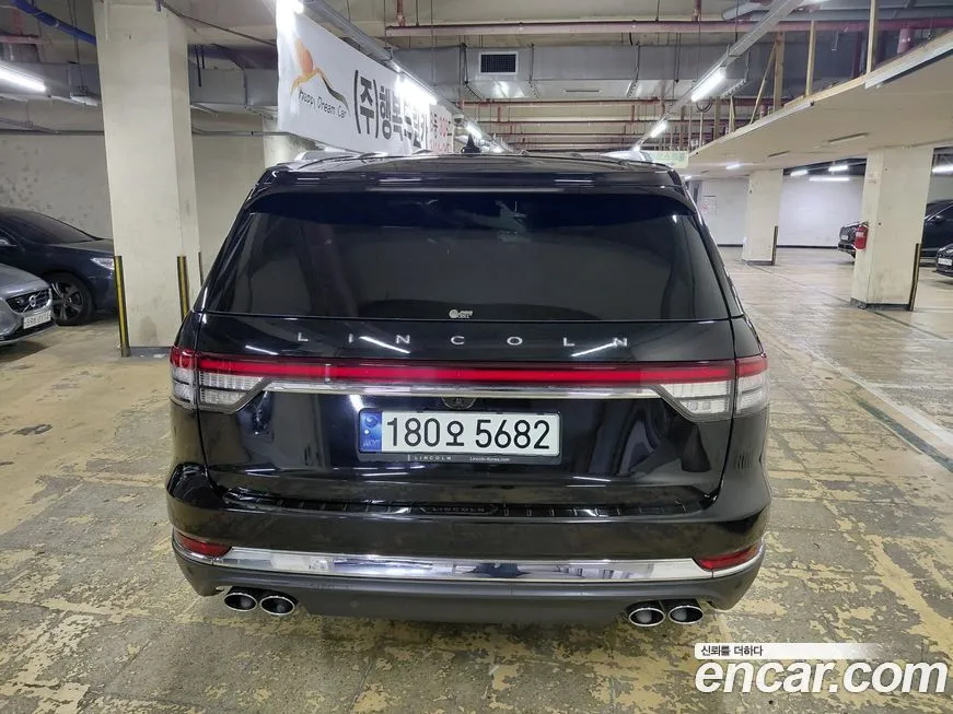 Lincoln Aviator — фото 10