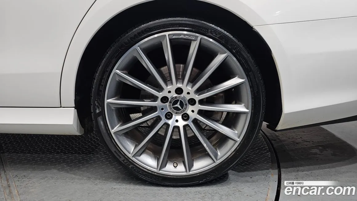 Mercedes-Benz E-Class 2021 из KR, фото 8