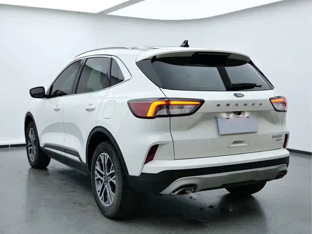 Ford Escape 2023 из CN, фото 7