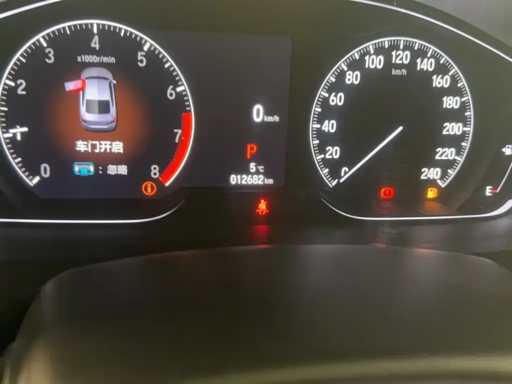 Honda Accord 2023 из CN, фото 8