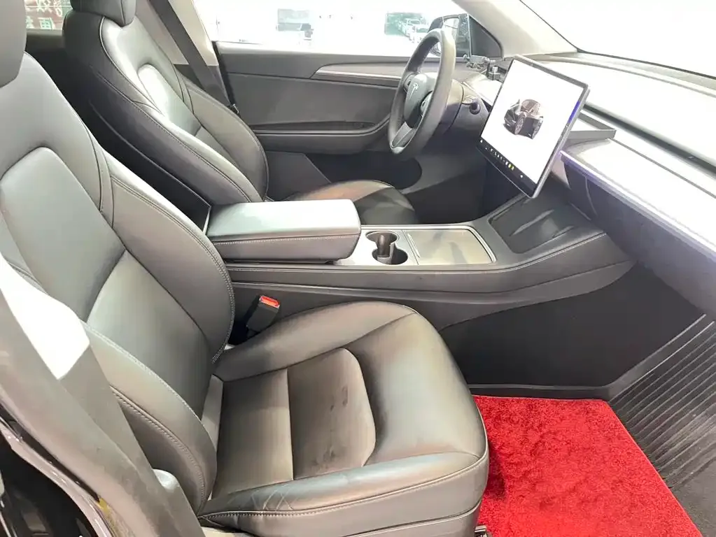 Tesla Model Y 2023 из CN, фото 3