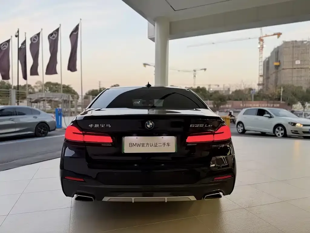 BMW 5 Series New Energy — фото 5
