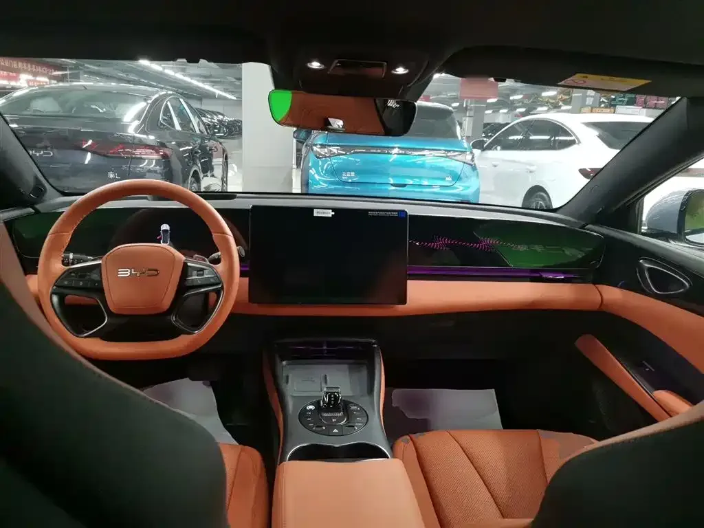 BYD Seal — фото 9