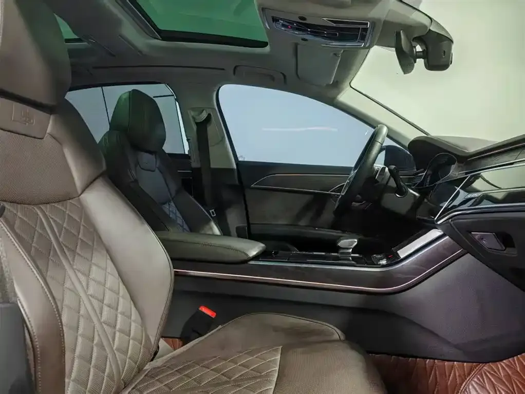 Audi A8 2022 из CN, фото 4