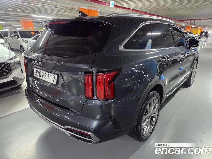 Kia Sorento — фото 6