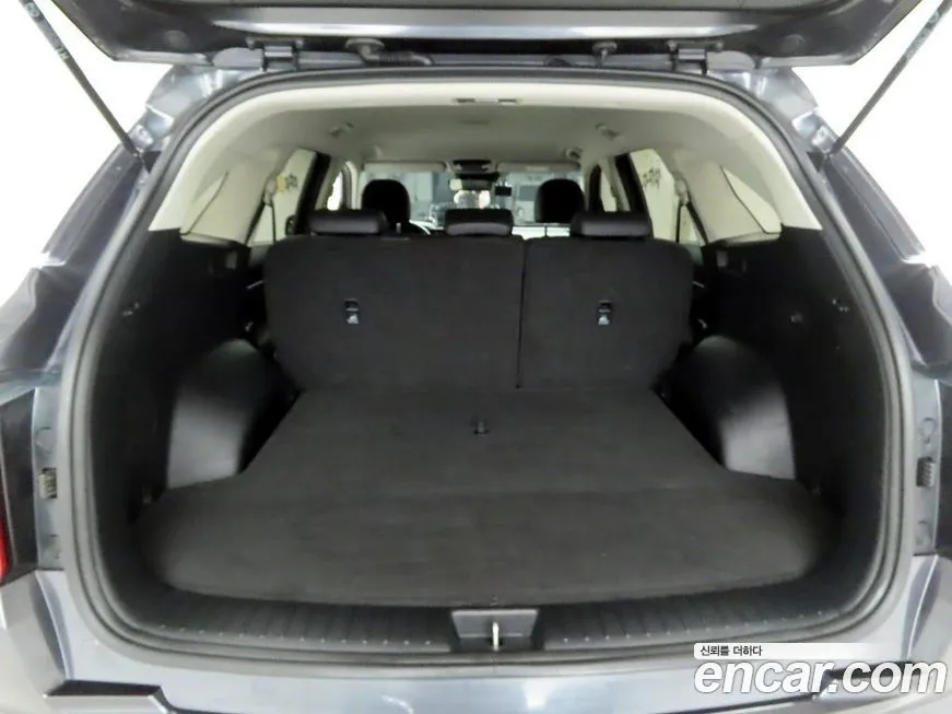 Kia Sorento — фото 5