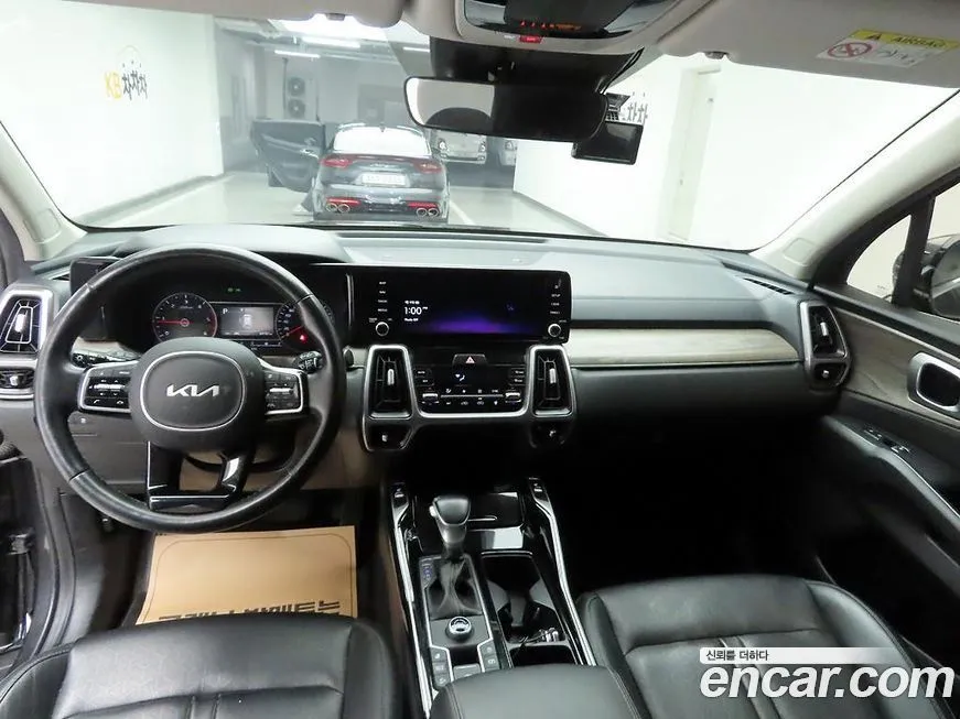 Kia Sorento — фото 7