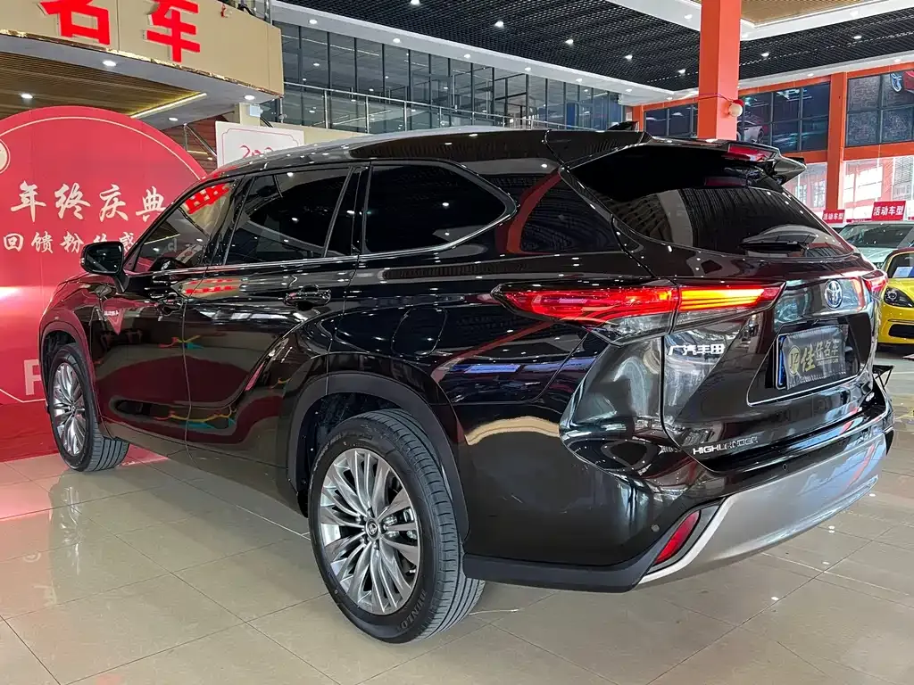 Toyota Highlander 2022 из CN, фото 8