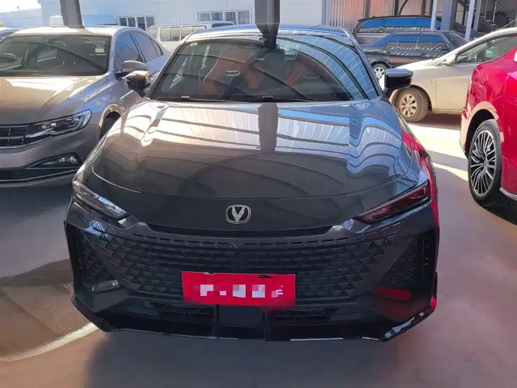 Changan UNI-V 2025 из CN, фото 4