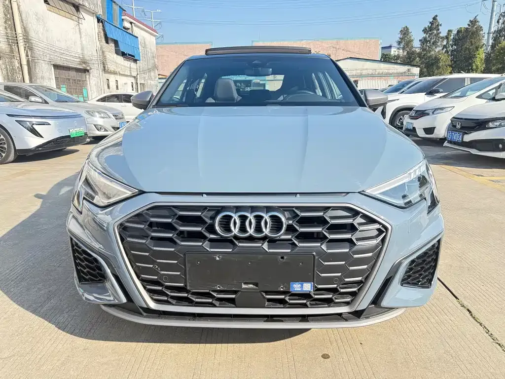 Audi A3 2023 из CN, фото 10