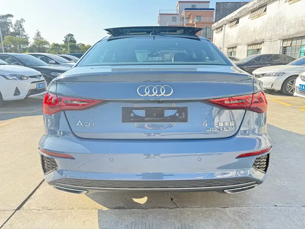 Audi A3 2023 из CN, фото 7